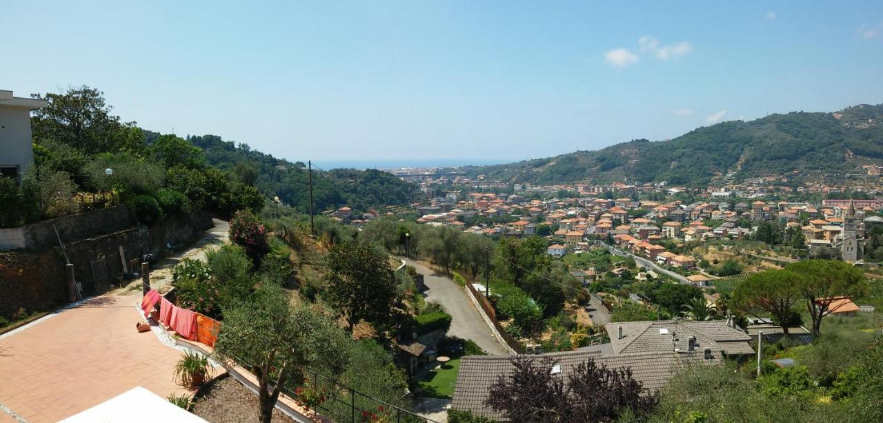 Room In Villa - Room In The Hills With Garden And Sea View San Salvatore  Bagian luar foto