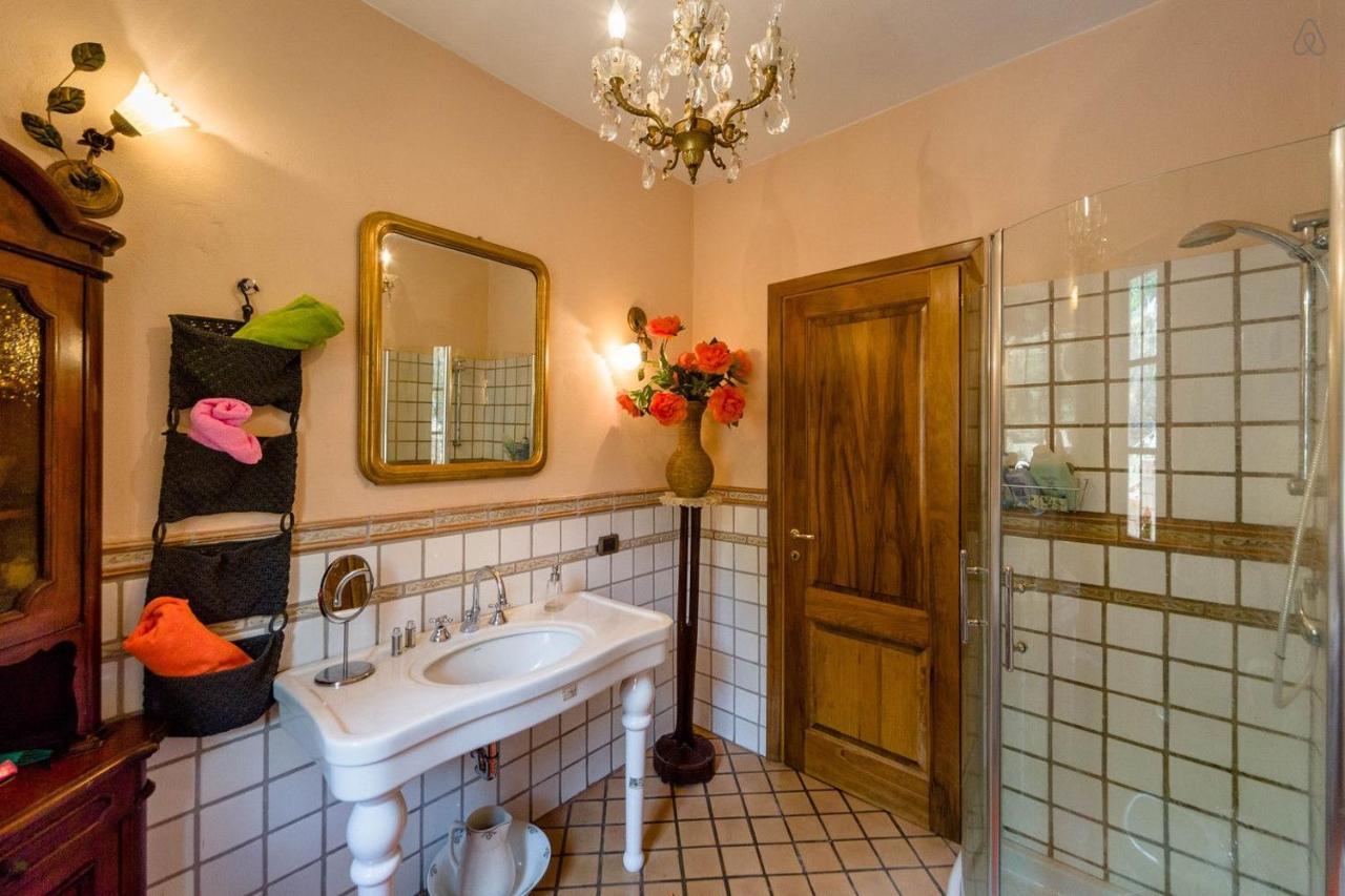 Room In Villa - Room In The Hills With Garden And Sea View San Salvatore  Bagian luar foto
